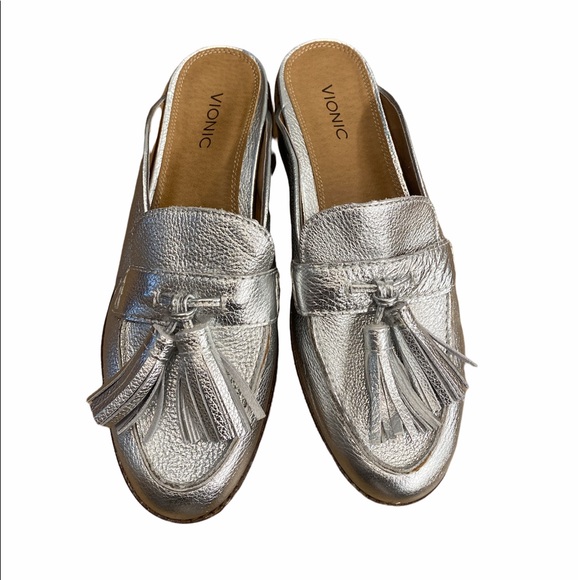 vionic reagan tassel mule